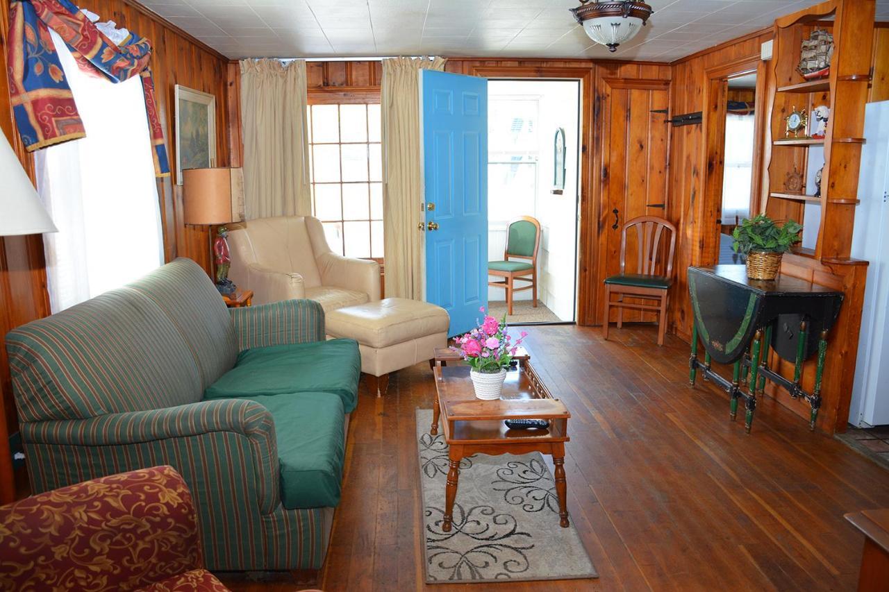 Little Miss Cottages オールドオーチャードビーチ エクステリア 写真
